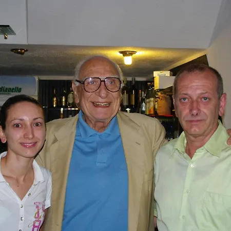 Le Due Lanterne Hotel Aieta