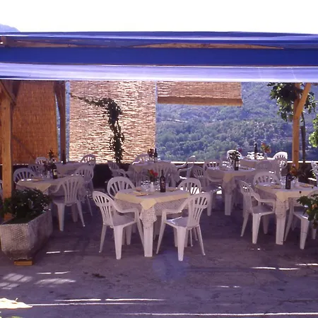 Le Due Lanterne Hotel Aieta