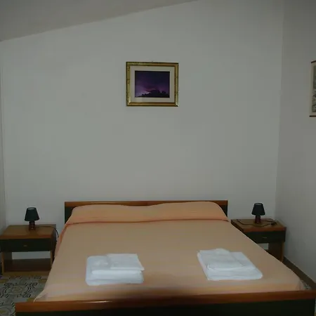 Le Due Lanterne Aieta