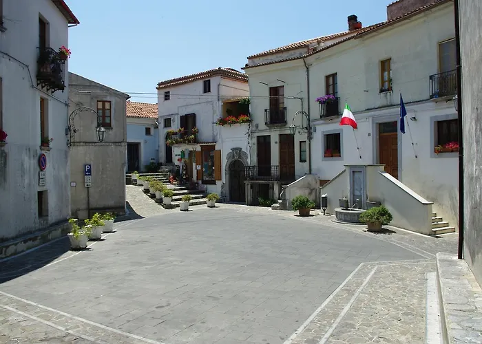 Le Due Lanterne Aieta